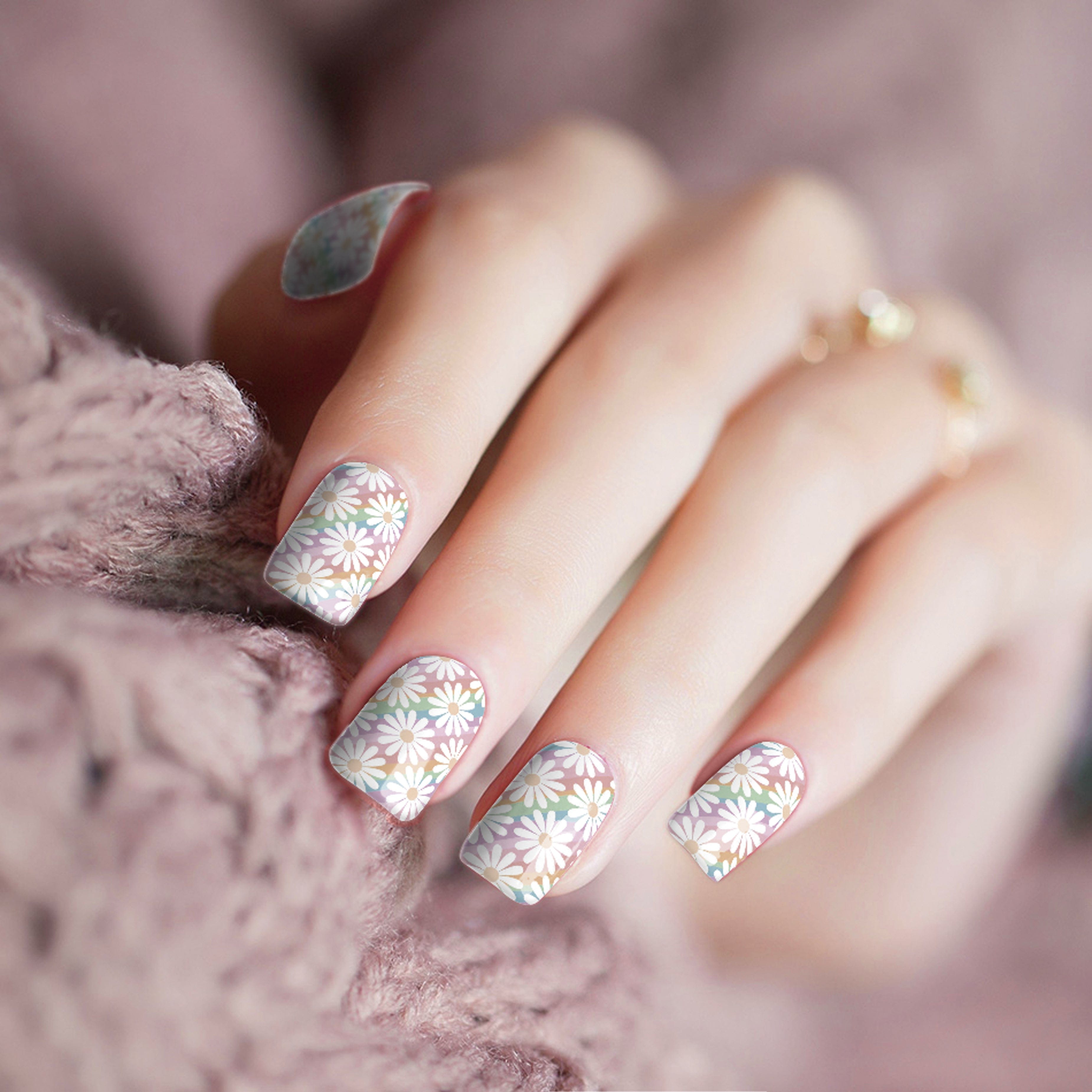 NEW: Daisies And Rainbows